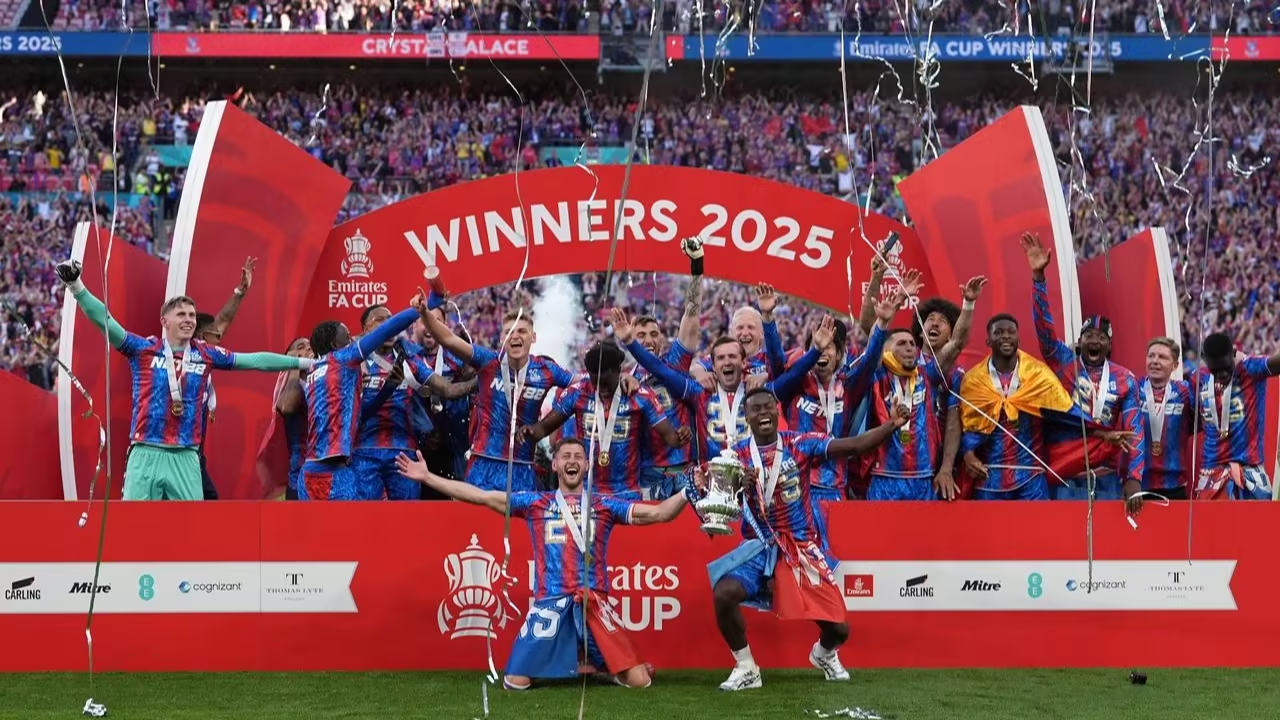 鹰击长空：1990-2025年水晶宫的荣耀与涅槃